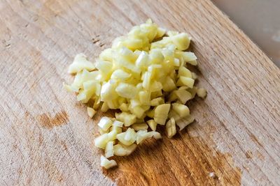 Chefs Swear By This Salt Trick for Mincing Garlic